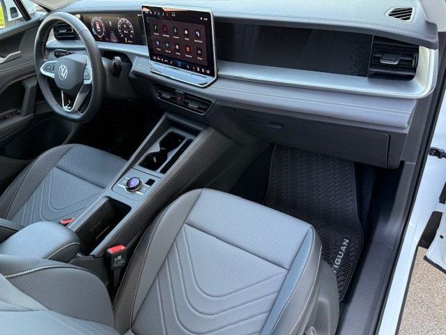 new 2025 Volkswagen Tiguan car, priced at $35,043