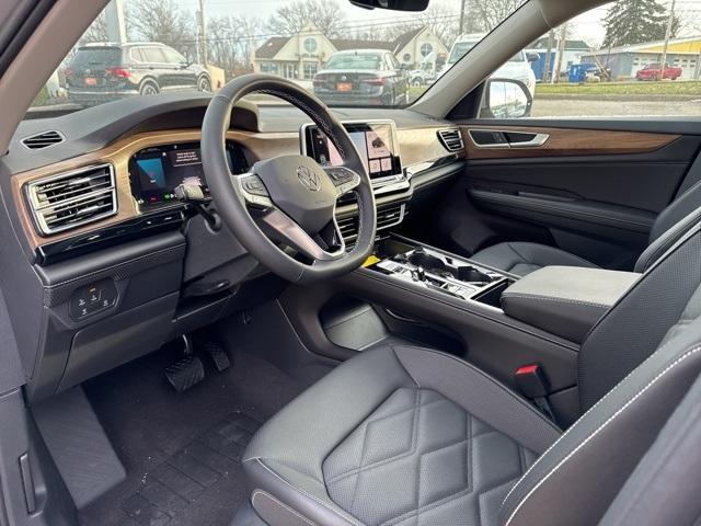 new 2024 Volkswagen Atlas car, priced at $42,317