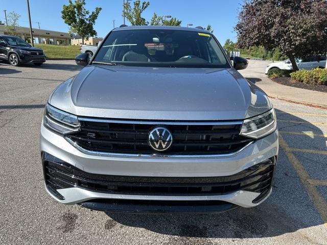 new 2024 Volkswagen Tiguan car, priced at $38,609