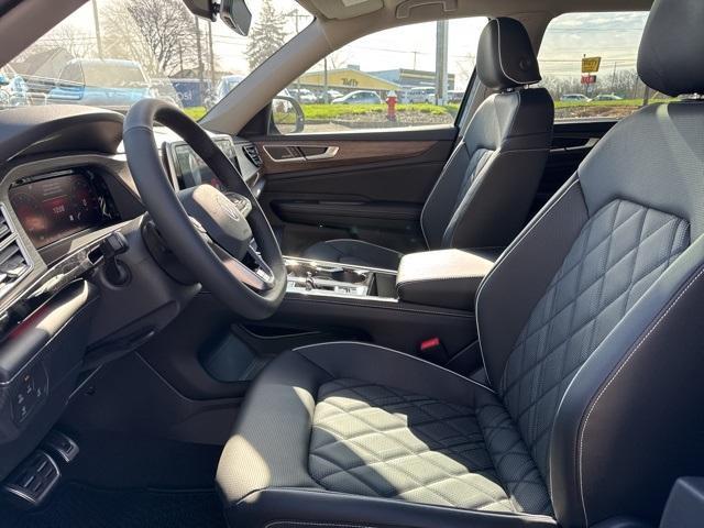 new 2025 Volkswagen Atlas car, priced at $54,331