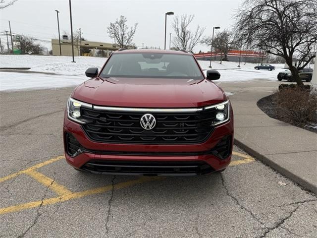new 2025 Volkswagen Atlas Cross Sport car, priced at $49,428