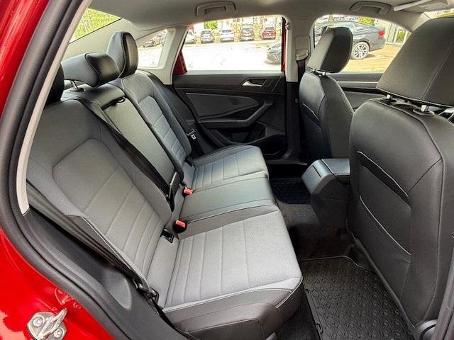 new 2025 Volkswagen Jetta car