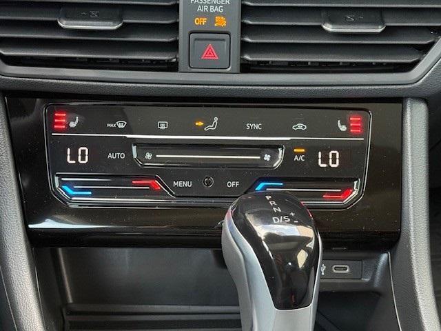 new 2025 Volkswagen Jetta car