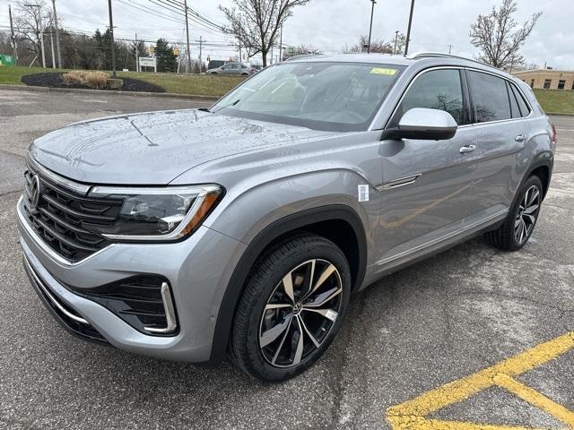 new 2024 Volkswagen Atlas Cross Sport car, priced at $52,516