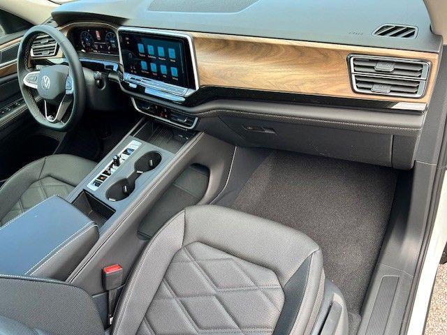 new 2026 Volkswagen Atlas car