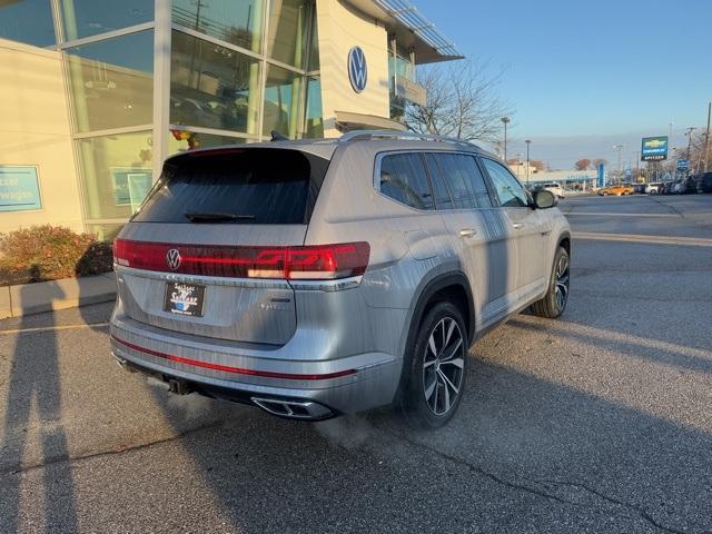 new 2025 Volkswagen Atlas car, priced at $52,565