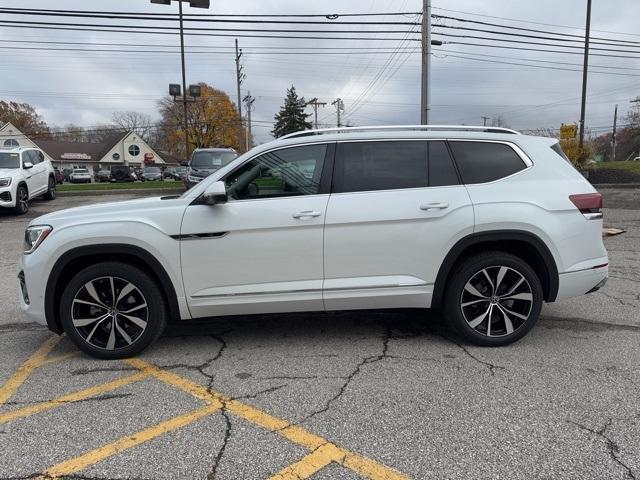 new 2025 Volkswagen Atlas car, priced at $52,857