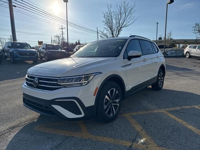 new 2024 Volkswagen Tiguan car, priced at $27,843