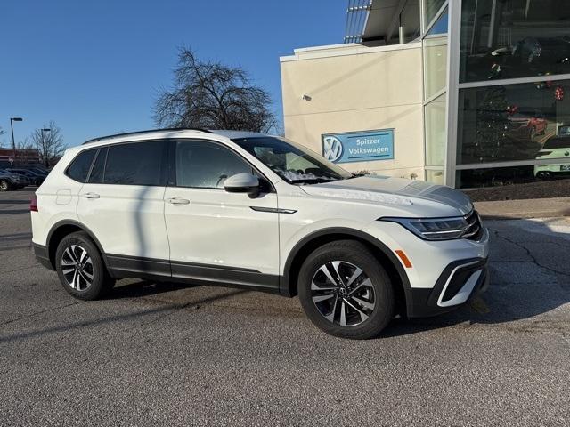 new 2024 Volkswagen Tiguan car, priced at $27,843