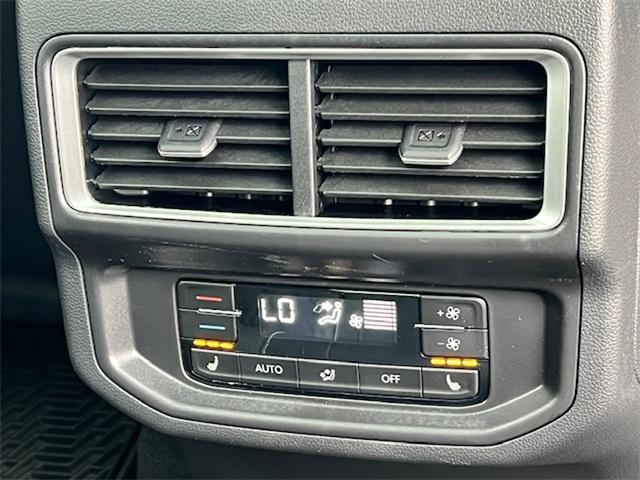 new 2025 Volkswagen Atlas car, priced at $54,175