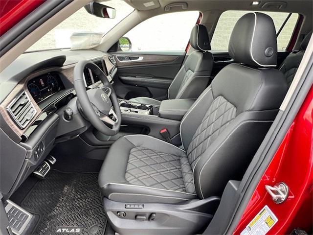 new 2025 Volkswagen Atlas car, priced at $54,175