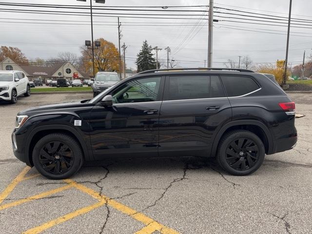 new 2025 Volkswagen Atlas car, priced at $44,327