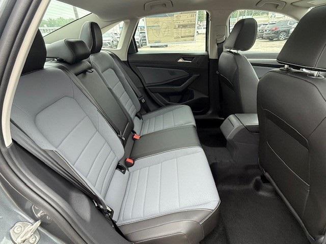 new 2025 Volkswagen Jetta car