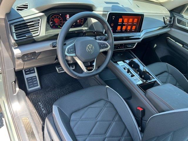 new 2025 Volkswagen Atlas car, priced at $44,443