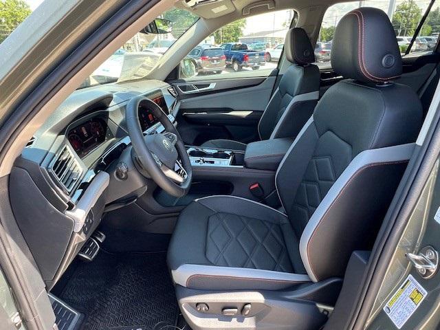 new 2025 Volkswagen Atlas car, priced at $44,443
