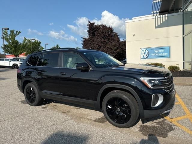 new 2024 Volkswagen Atlas car, priced at $41,338