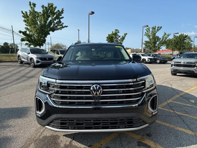 new 2024 Volkswagen Atlas car, priced at $41,338