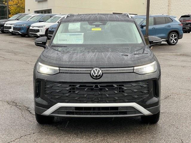 new 2025 Volkswagen Tiguan car, priced at $35,355