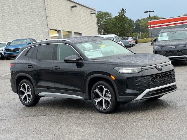 new 2025 Volkswagen Tiguan car, priced at $35,355