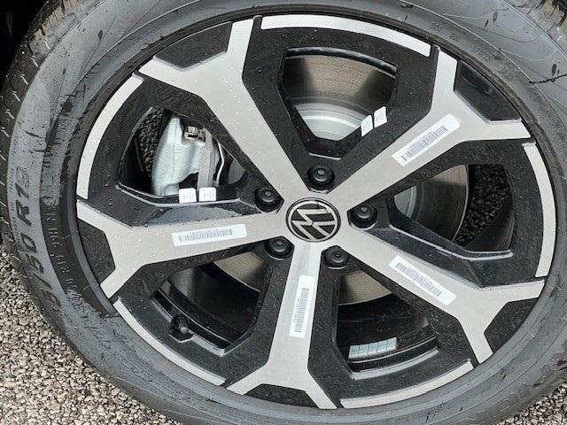 new 2025 Volkswagen Tiguan car, priced at $35,355