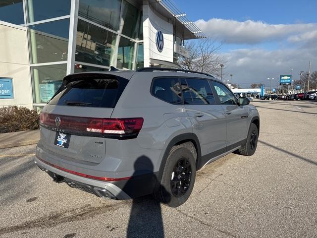 new 2025 Volkswagen Atlas car, priced at $46,343