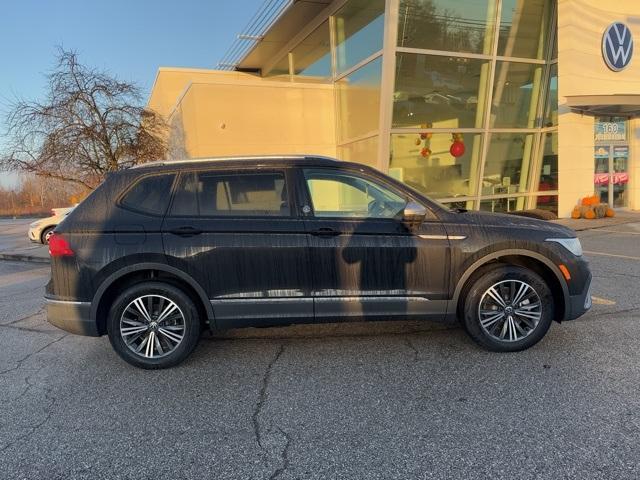 new 2024 Volkswagen Tiguan car, priced at $33,676