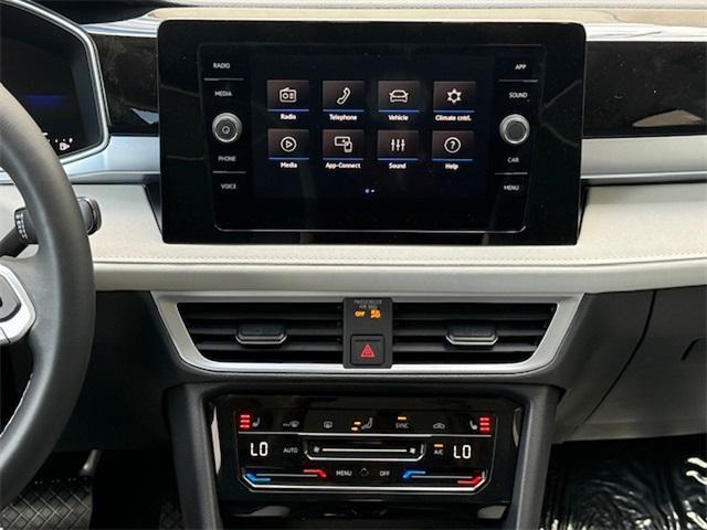 new 2025 Volkswagen ID.4 car, priced at $45,740
