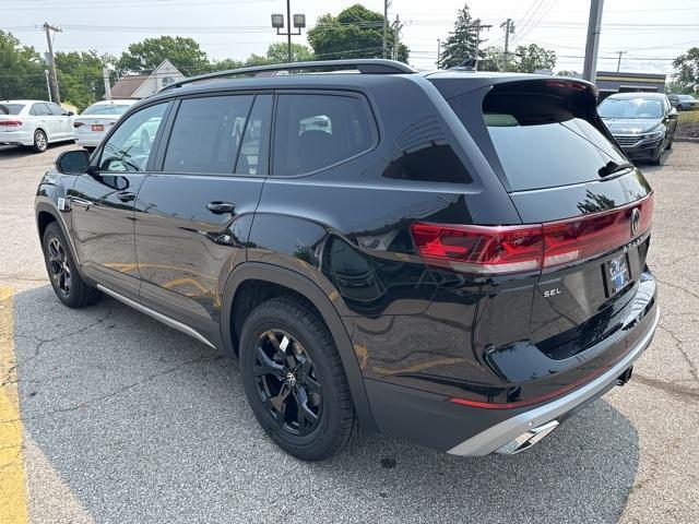 new 2024 Volkswagen Atlas car, priced at $47,094