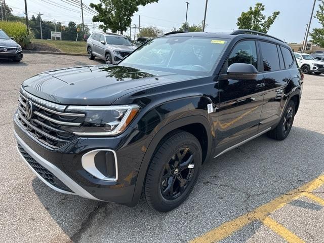 new 2024 Volkswagen Atlas car, priced at $47,094