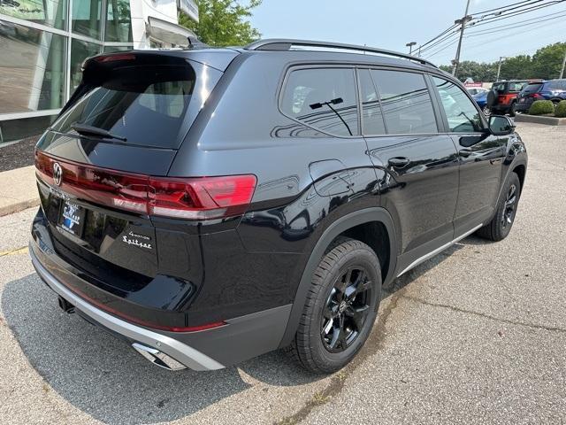 new 2024 Volkswagen Atlas car, priced at $47,094