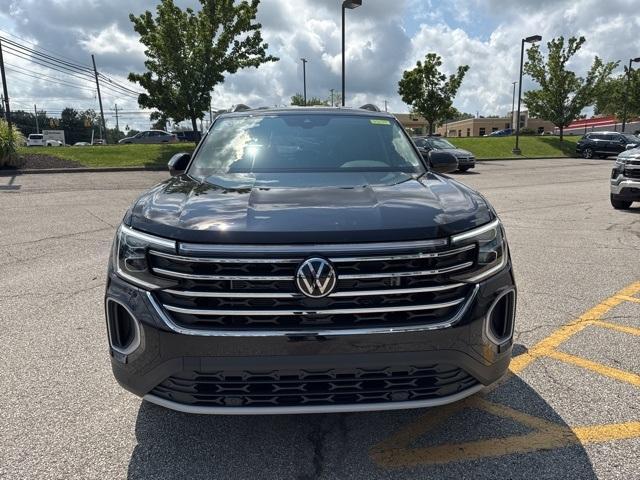 new 2024 Volkswagen Atlas car, priced at $42,252