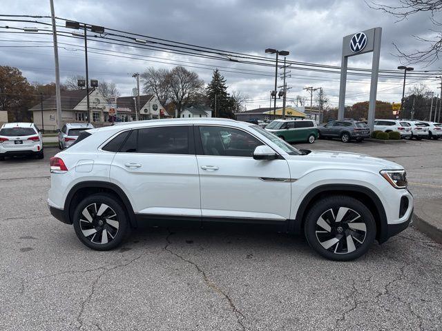 new 2026 Volkswagen Atlas Cross Sport car