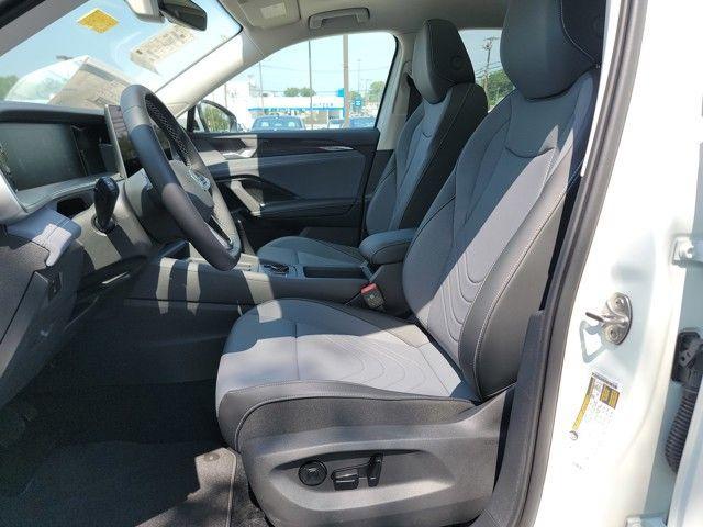 new 2025 Volkswagen Tiguan car, priced at $35,019