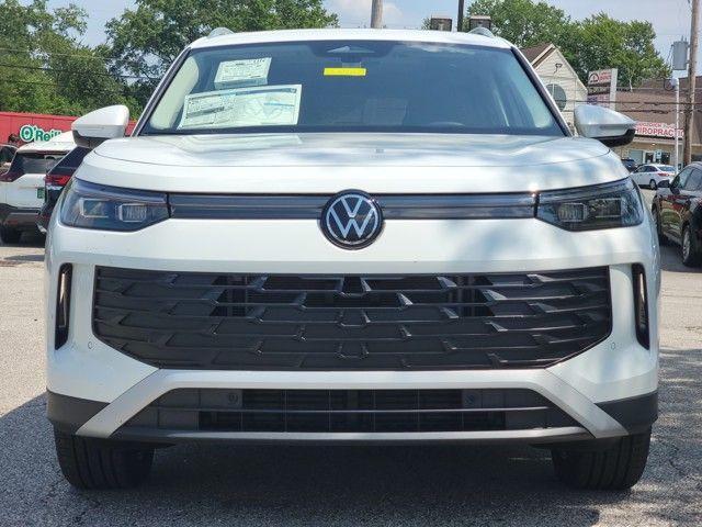 new 2025 Volkswagen Tiguan car, priced at $35,019