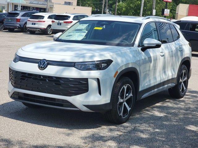 new 2025 Volkswagen Tiguan car, priced at $35,019
