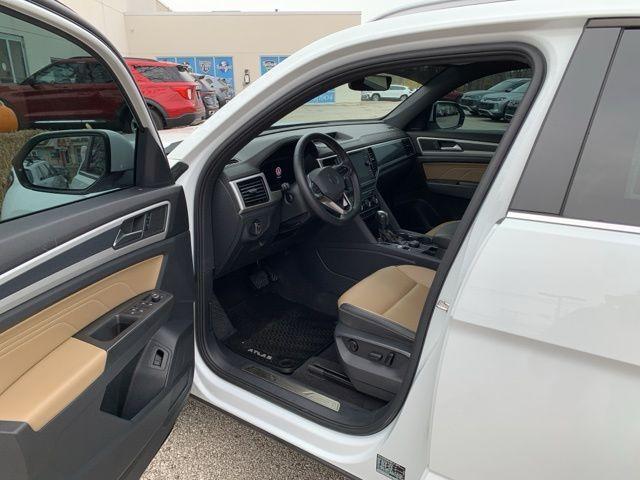 used 2022 Volkswagen Atlas Cross Sport car, priced at $25,495