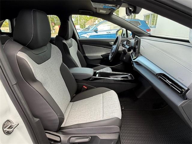 new 2025 Volkswagen ID.4 car, priced at $40,804