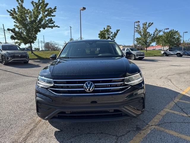 new 2024 Volkswagen Tiguan car, priced at $31,811