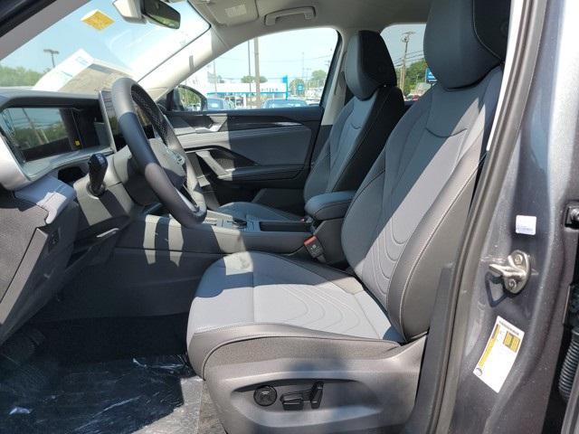 new 2025 Volkswagen Tiguan car, priced at $31,725