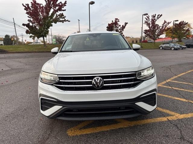 new 2024 Volkswagen Tiguan car, priced at $31,570