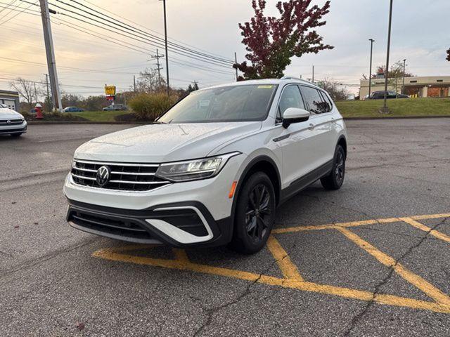 new 2024 Volkswagen Tiguan car, priced at $30,070