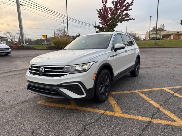 new 2024 Volkswagen Tiguan car, priced at $31,570