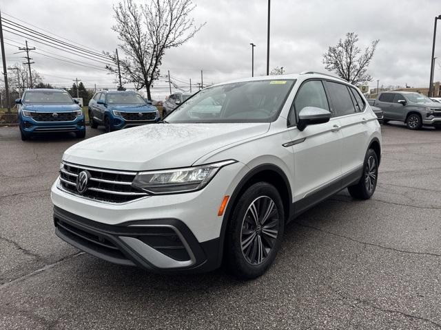 new 2024 Volkswagen Tiguan car, priced at $32,208