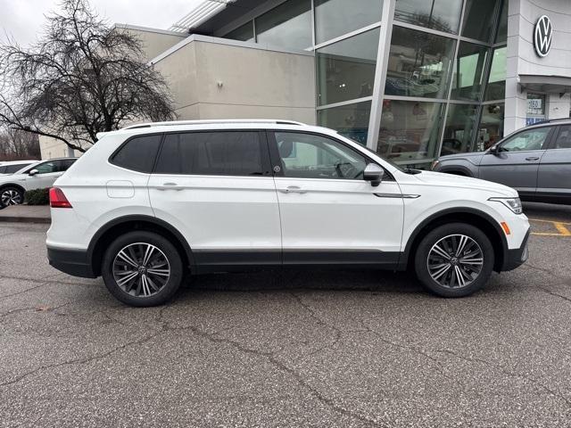 new 2024 Volkswagen Tiguan car, priced at $32,208