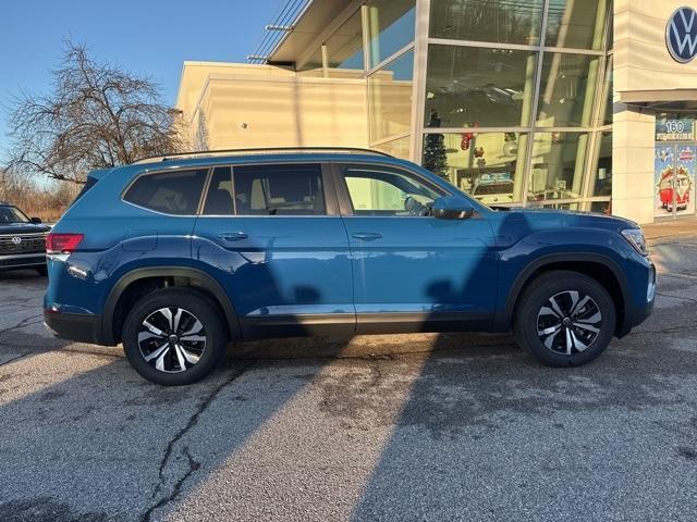 new 2025 Volkswagen Atlas car, priced at $38,668