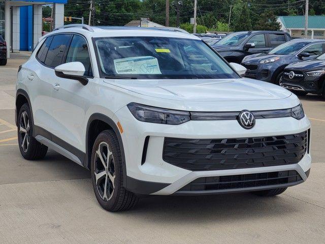 new 2025 Volkswagen Tiguan car, priced at $34,293