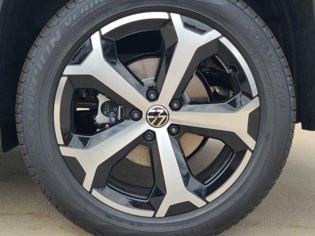 new 2025 Volkswagen Tiguan car, priced at $34,293