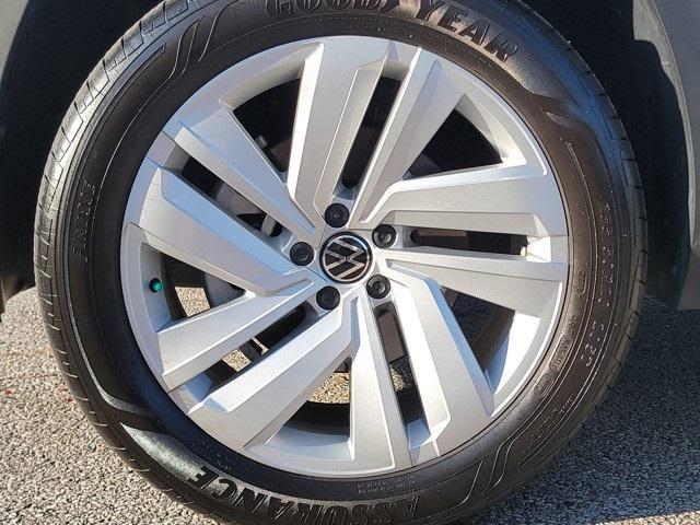 used 2023 Volkswagen Atlas Cross Sport car, priced at $29,087