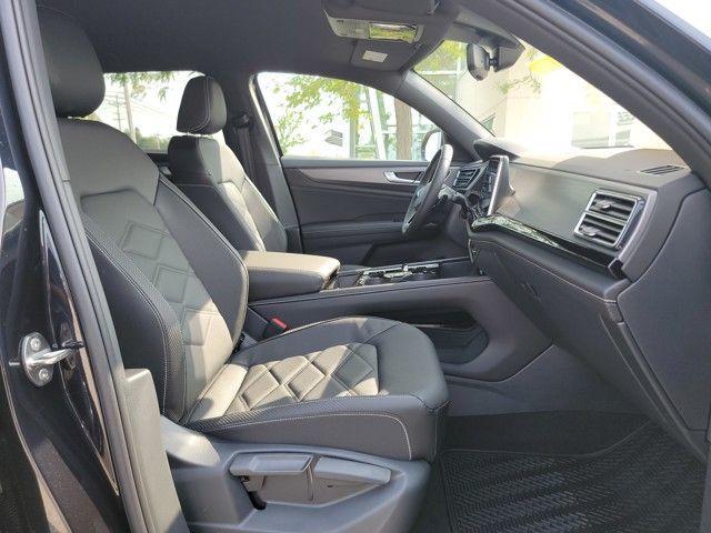 new 2026 Volkswagen Atlas Cross Sport car