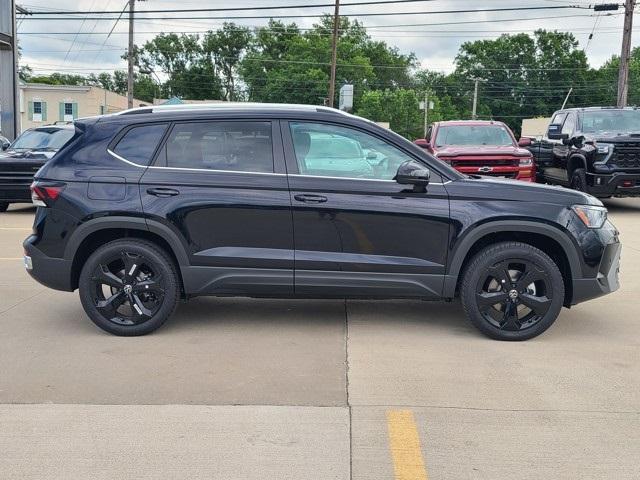 new 2025 Volkswagen Taos car, priced at $34,298